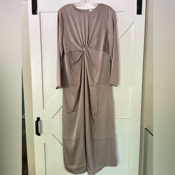 MAMA DRAPED KNOT-DETAIL SATIN DRESS - Picture 6 of 8